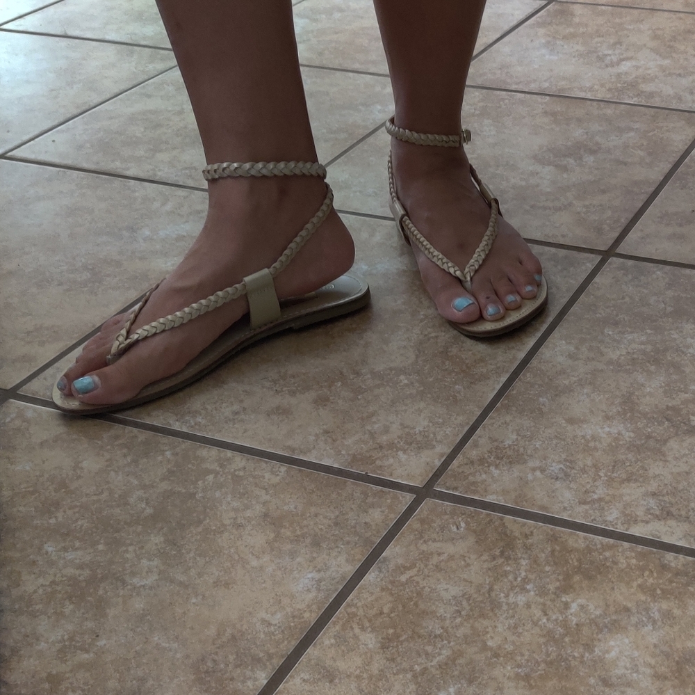 BC, 8.5, Cream colored sandals